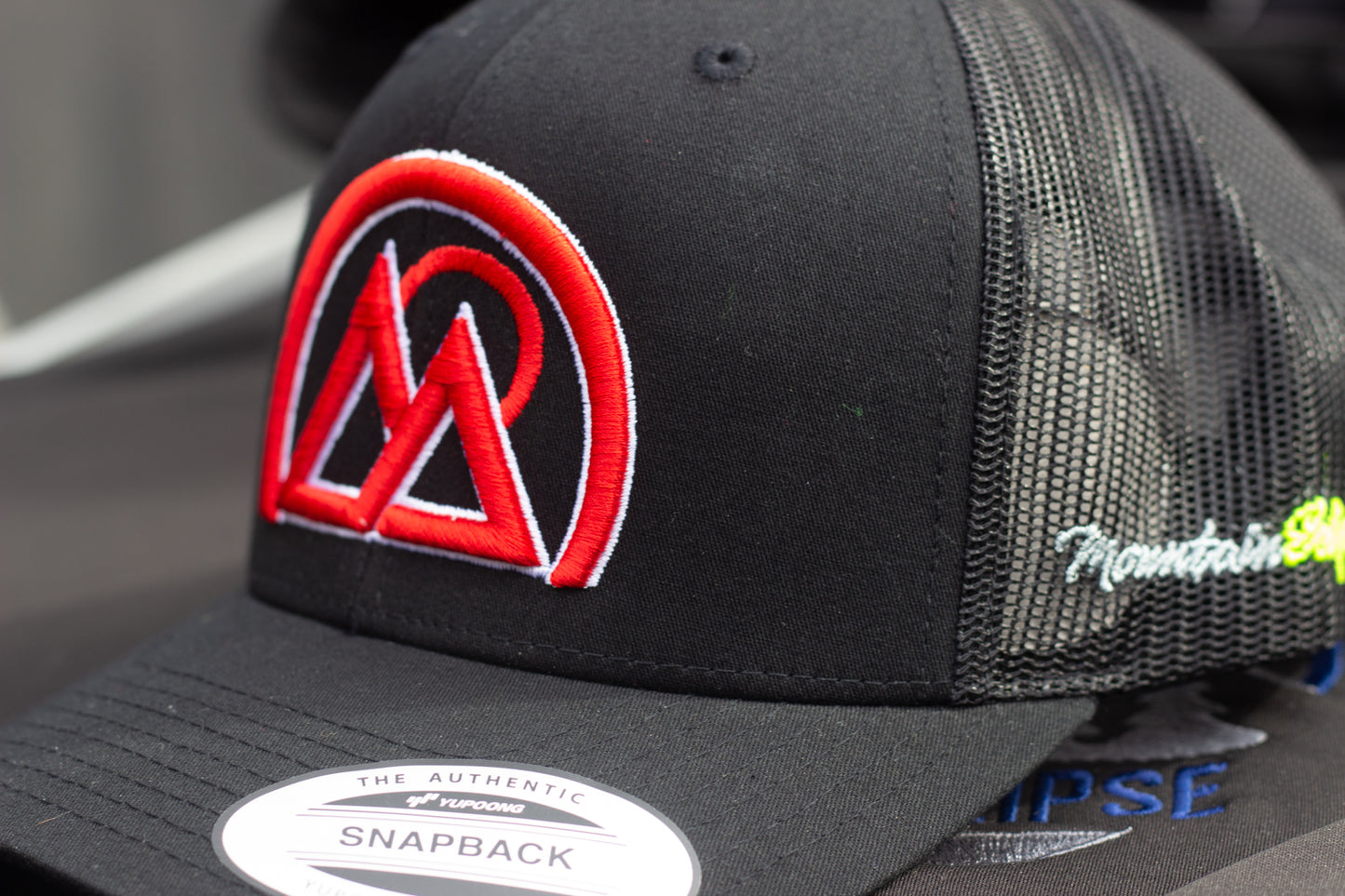 Red x White Cap